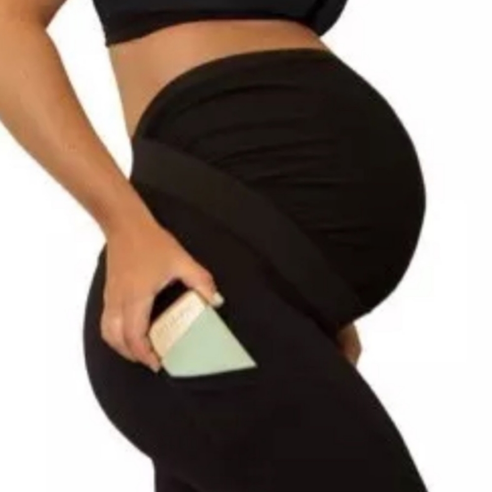 Mumberry maternity capris black medium